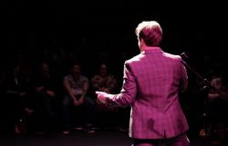 Studio Comedy Club / Clwb Comedi'r Stiwdio