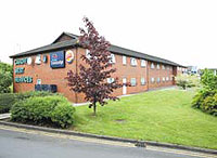 Travelodge (Cardiff West)